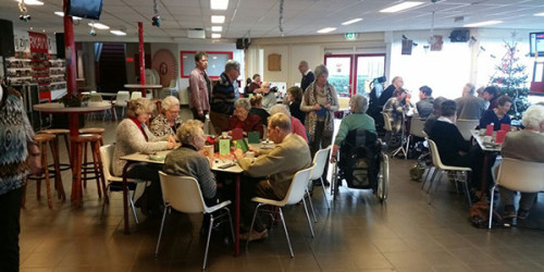 Jaarlijks kerstdiner platform gehandicapten