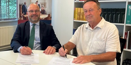 van Wijk en Zwart notarissen partner WZR
